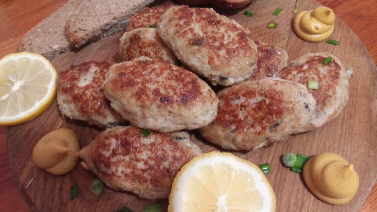 Котлеты по-киевски: как стать мастерицей за полчаса