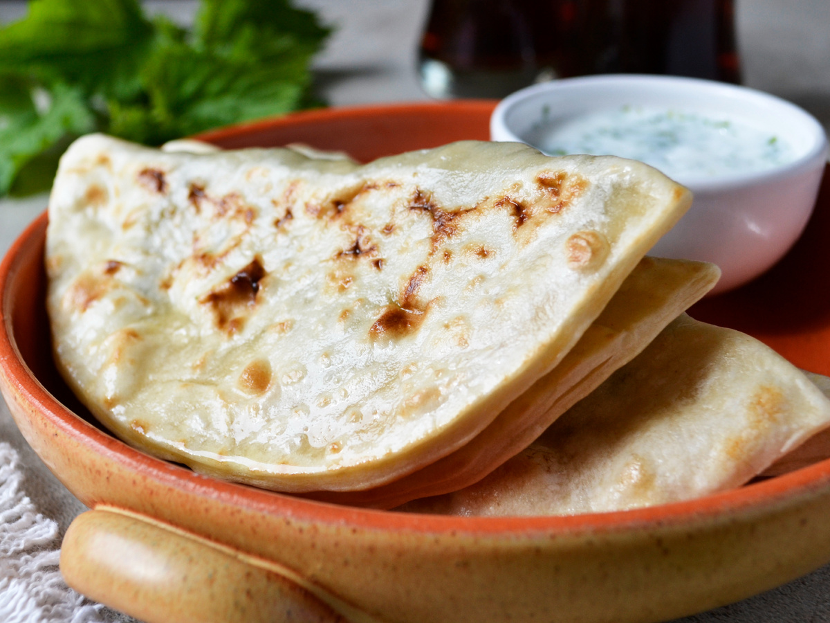 Весенний лакомство: лепешки с крапивой без масла