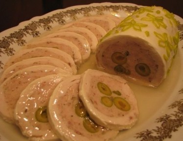 Изящный галантин из курицы: французская классика на вашем столе