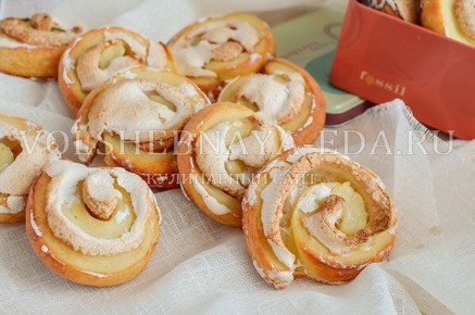 Творожное печенье с безе: два вкуса в одном лакомстве