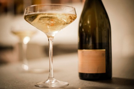 Как выбрать идеальное игристое вино для новогоднего праздника