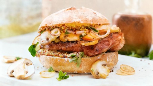 Сочные ржаные бургеры с влюбленностью: свиные шницели и шампиньоны в вашем меню