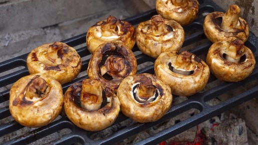 Неожиданная находка для жарки: шампиньоны на мангале