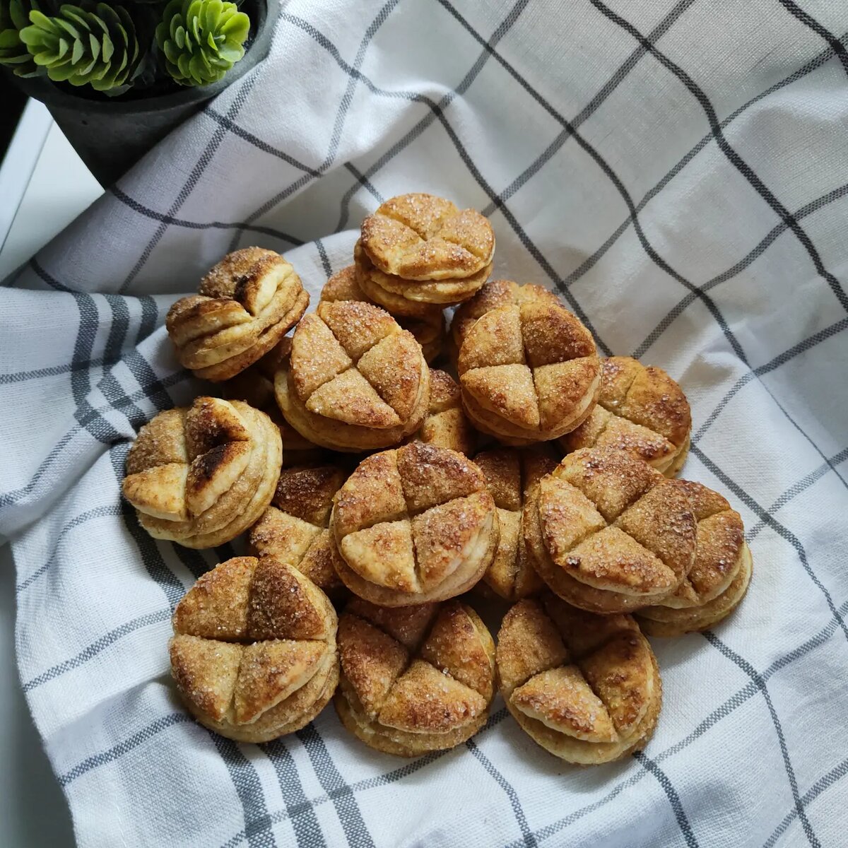 Волшебное творожное печенье с корицей: просто и вкусно