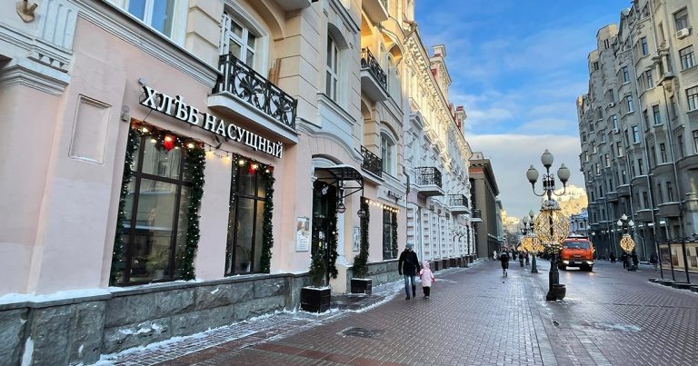 Прощание с «Хлебом насущным»: закрылся последний ресторан на Арбате