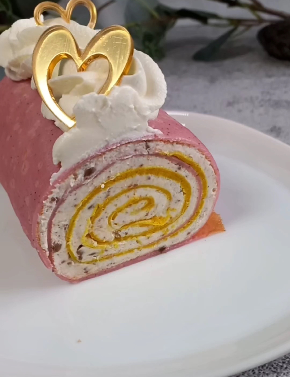 Блинный рулет с кремом Пломбир: идеальный десерт для Масленицы