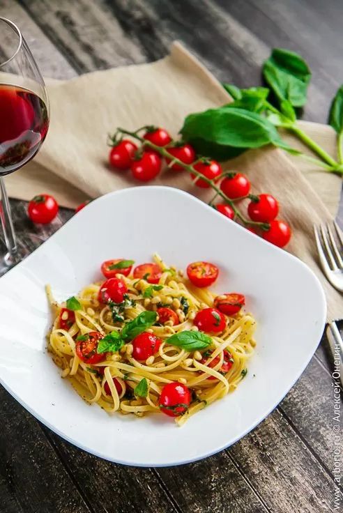 ����� � ���������� ����� � ���������: ������ � ������