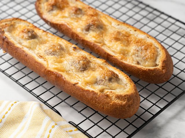 Вкусный багет с фрикадельками: идеальный сэндвич для любого случая