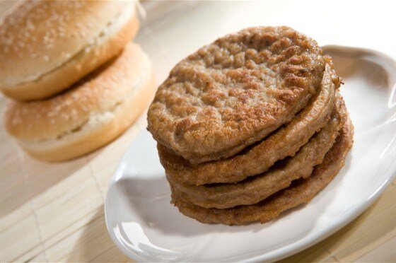 Нежные гамбургеры с курицей и яблоком