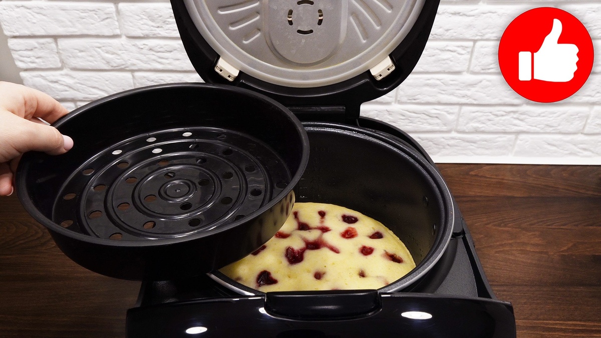 Нежный постный манник с вишней: как приготовить в мультиварке