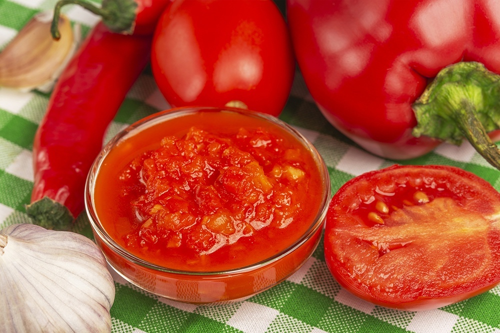 Аджика для зимы: 20 захватывающих рецептов для гурманов