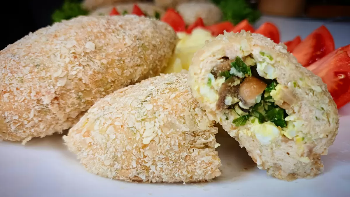 Ароматные зразы с яйцом и грибами для домашнего стола