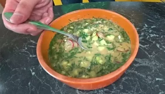 Окрошка на квасе: идеальный холодный суп для летнего зноя