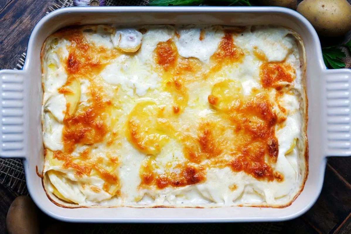Нежный картофельный гратен, который просто невозможно пропустить